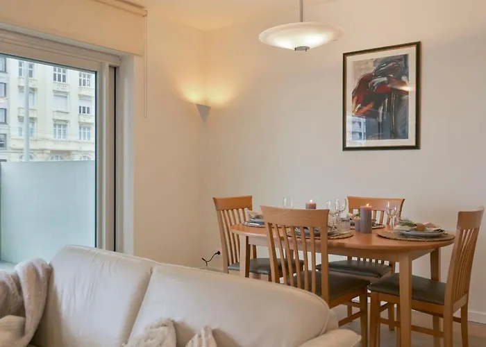 Huswell - Cosy Family Apartment With Parking Near The Beach